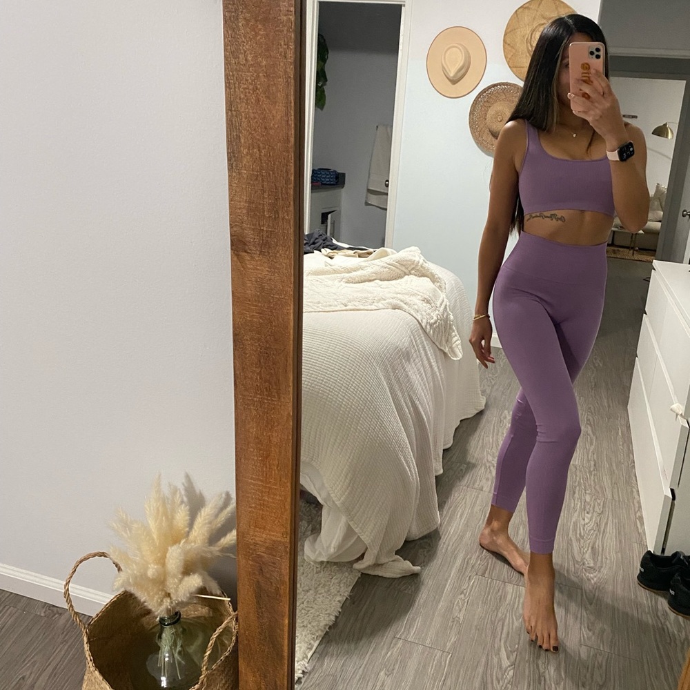 SETACTIVE two piece scoop neck bra and leggings